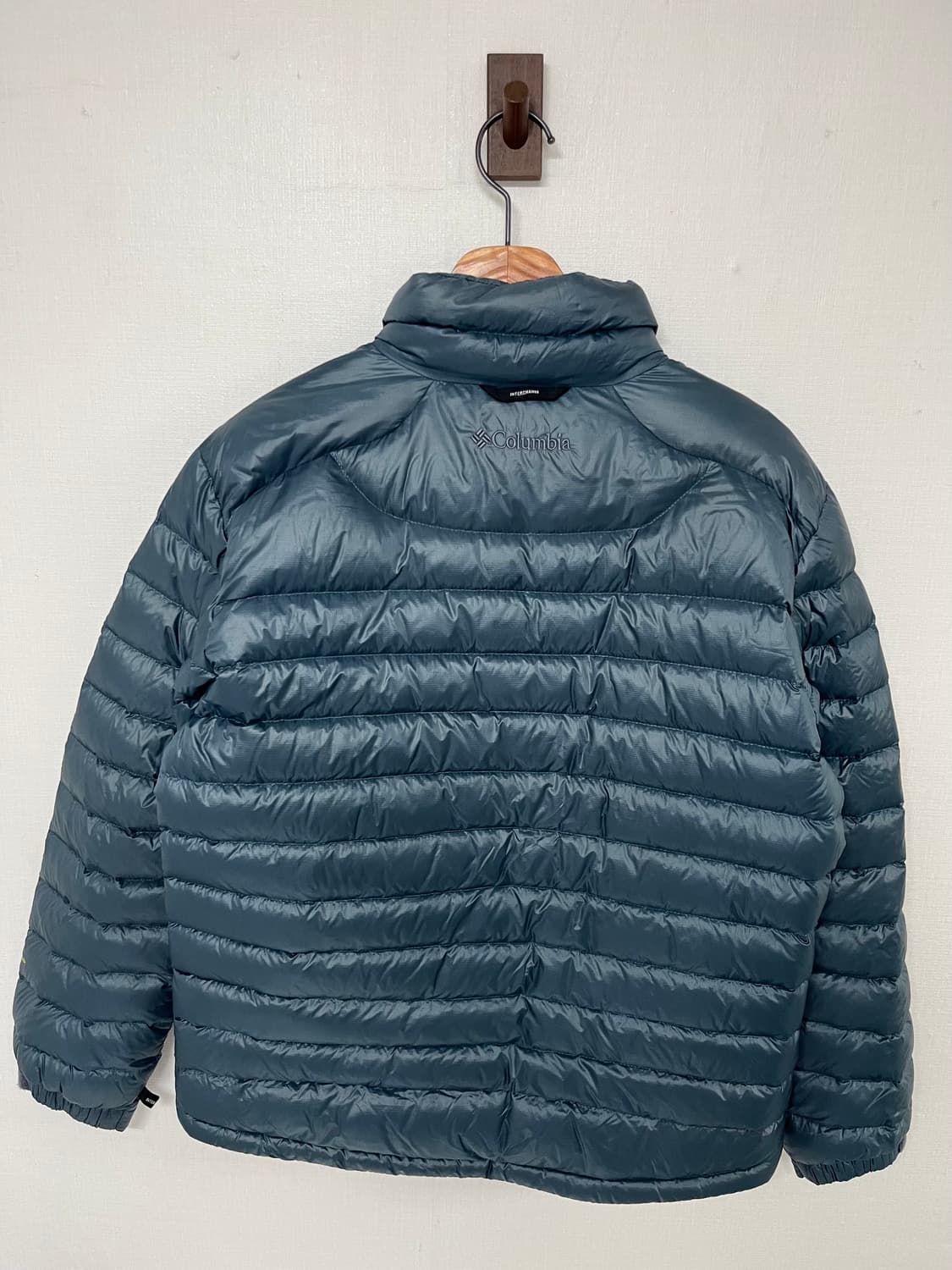 [L] 콜롬비아 구스다운 경량패딩 상품이미지2