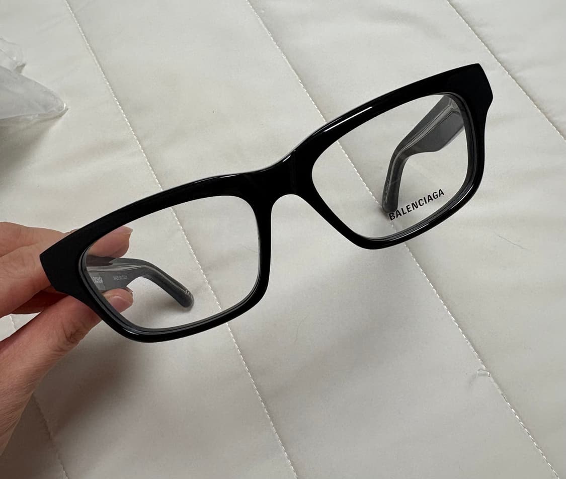 발렌시아가 스퀘어 안경 BB0344O 판매 상품이미지4