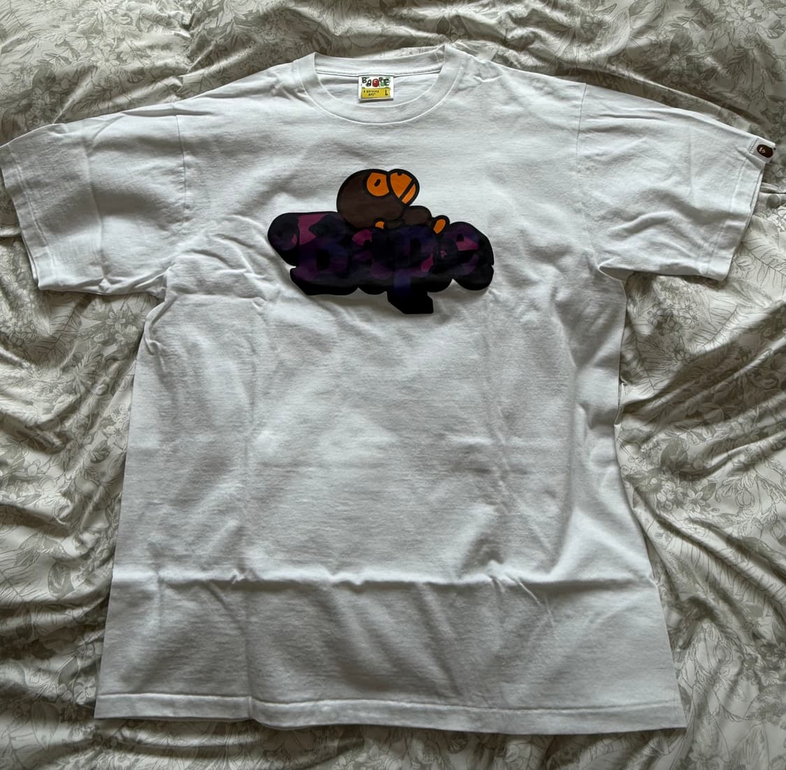 베이프 반팔티L 상품이미지3