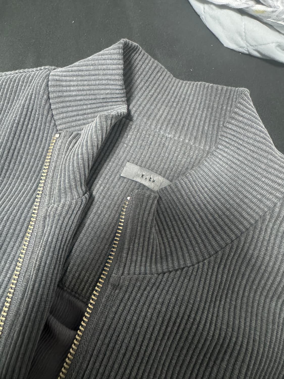 xlim ep.5 grey 저지 2사이즈 판매합니다 상품이미지2