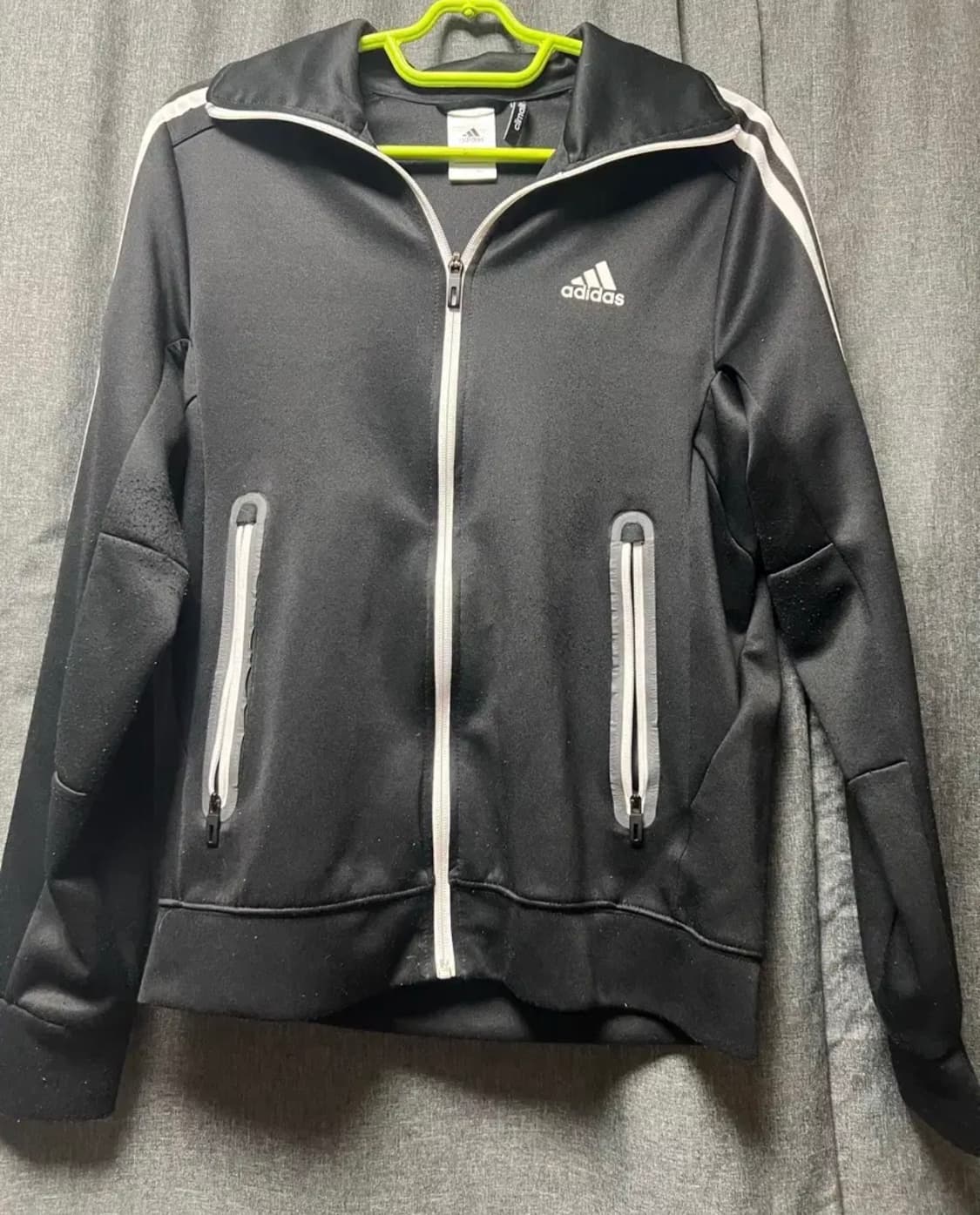 아디다스 블랙 져지 판매합니다 상품이미지1