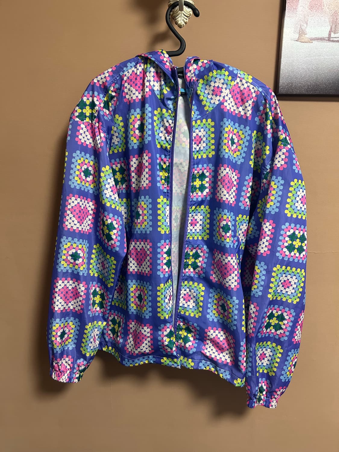 론론 하트 크로셰 패턴 후드 윈드브레이커 라이트 퍼플 상품이미지6