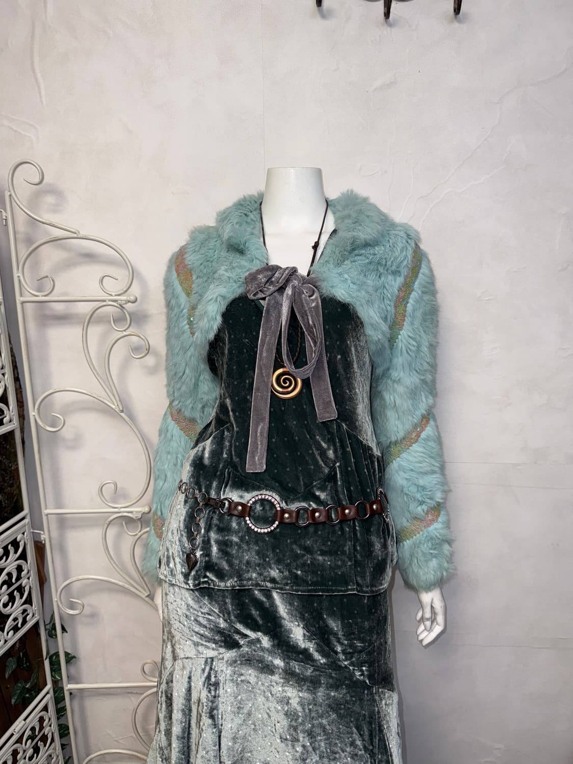 Mint rabbit fur spangled crop bolero jk 상품이미지4