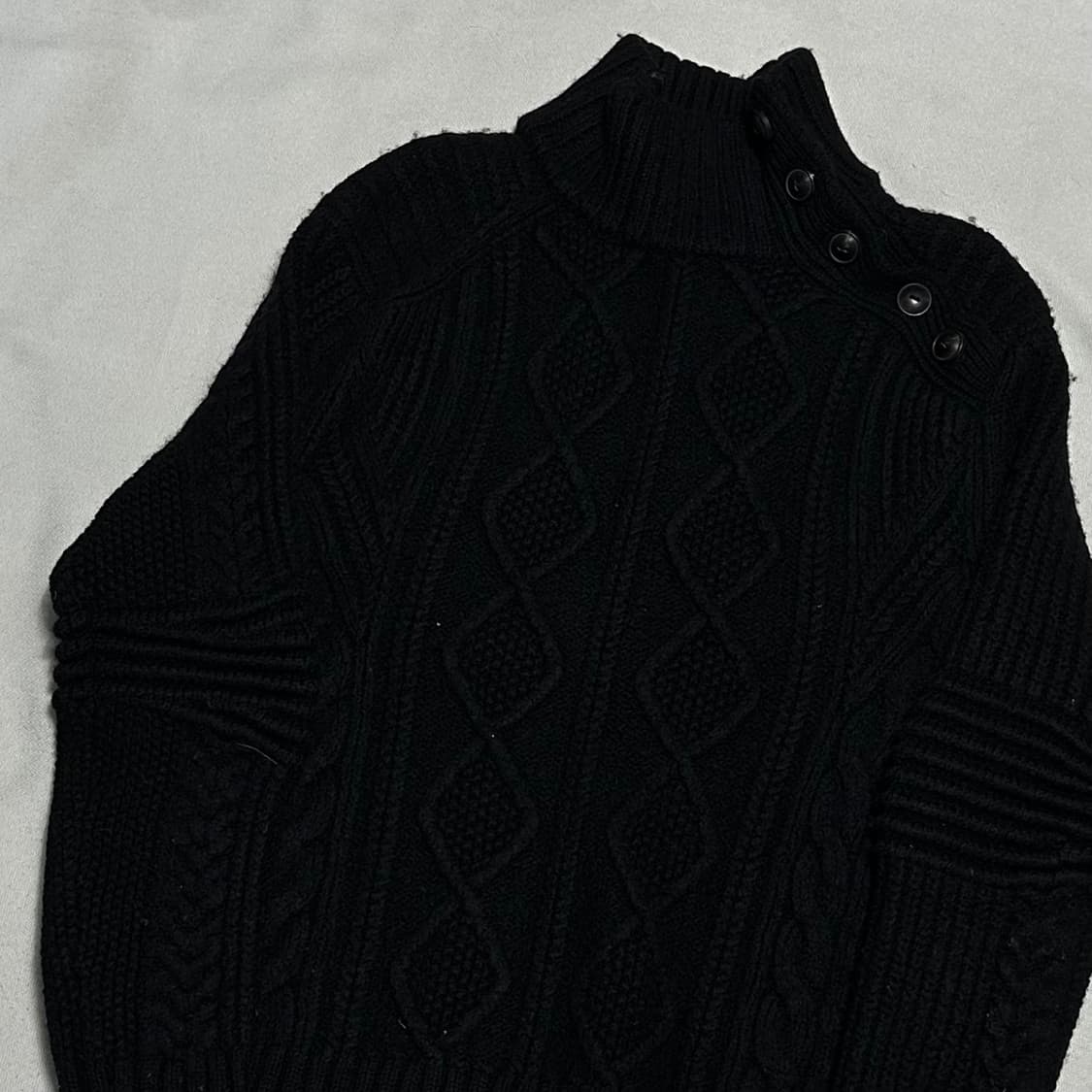 M 폴로랄프로렌 숄더 넥 버튼 블랙 메리노 울 니트 상품이미지1