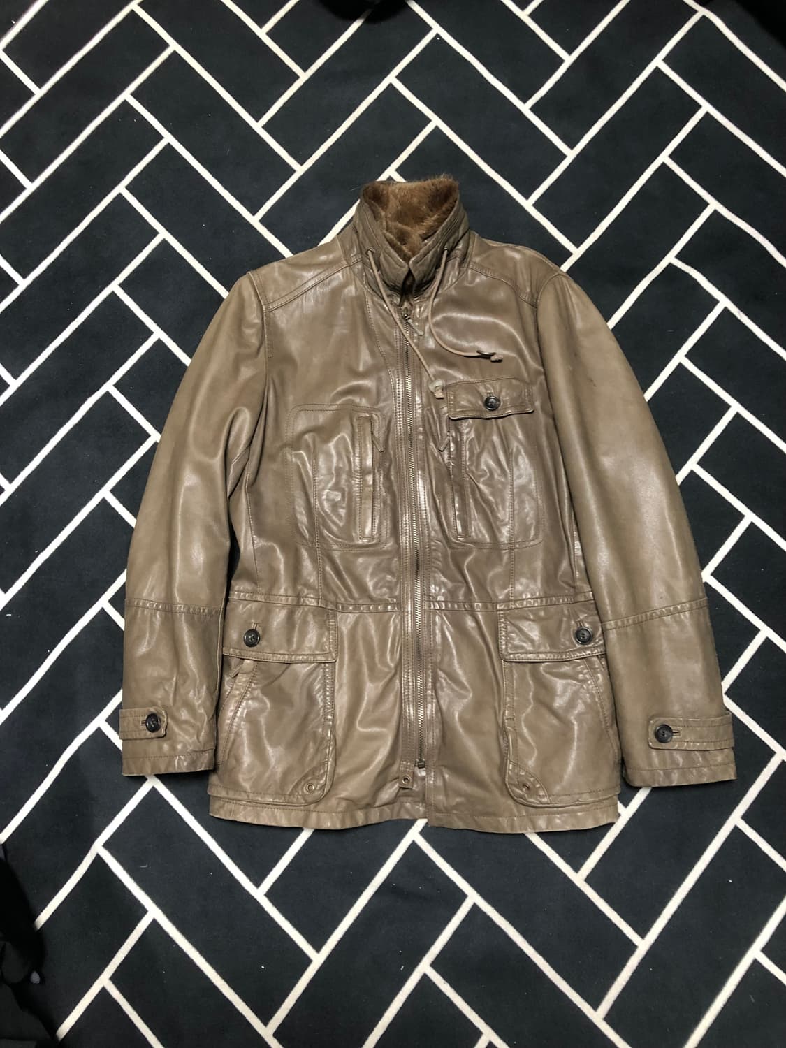 (90%할인중)타임옴므 리얼양가죽 무스탕 코트/발망 몽클레어 톰포드 톰브 상품이미지2