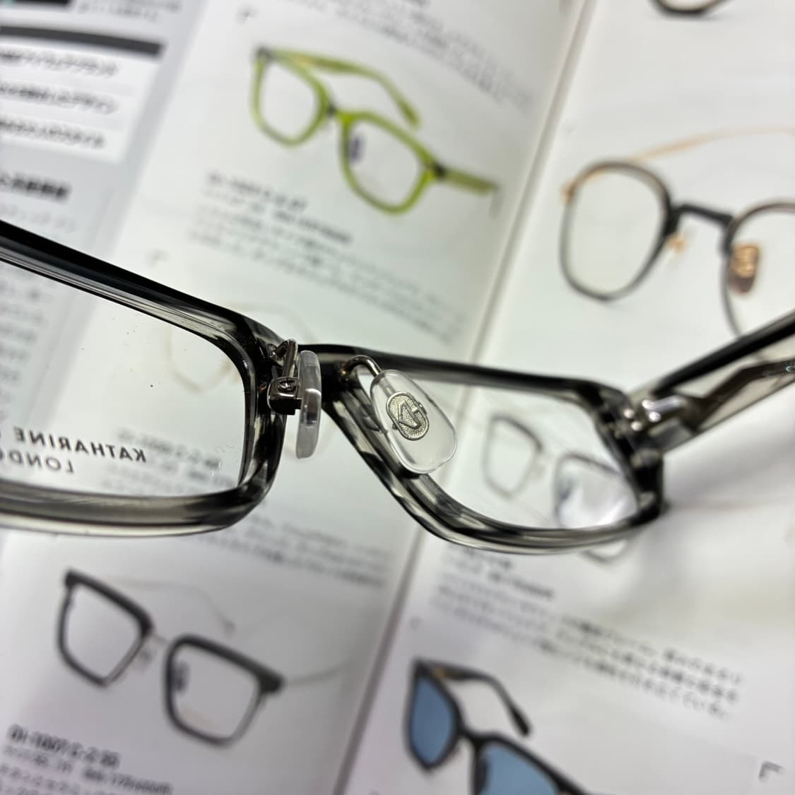 KATHARINE HAMNETT 캐서린 햄넷 뿔테 안경 상품이미지8