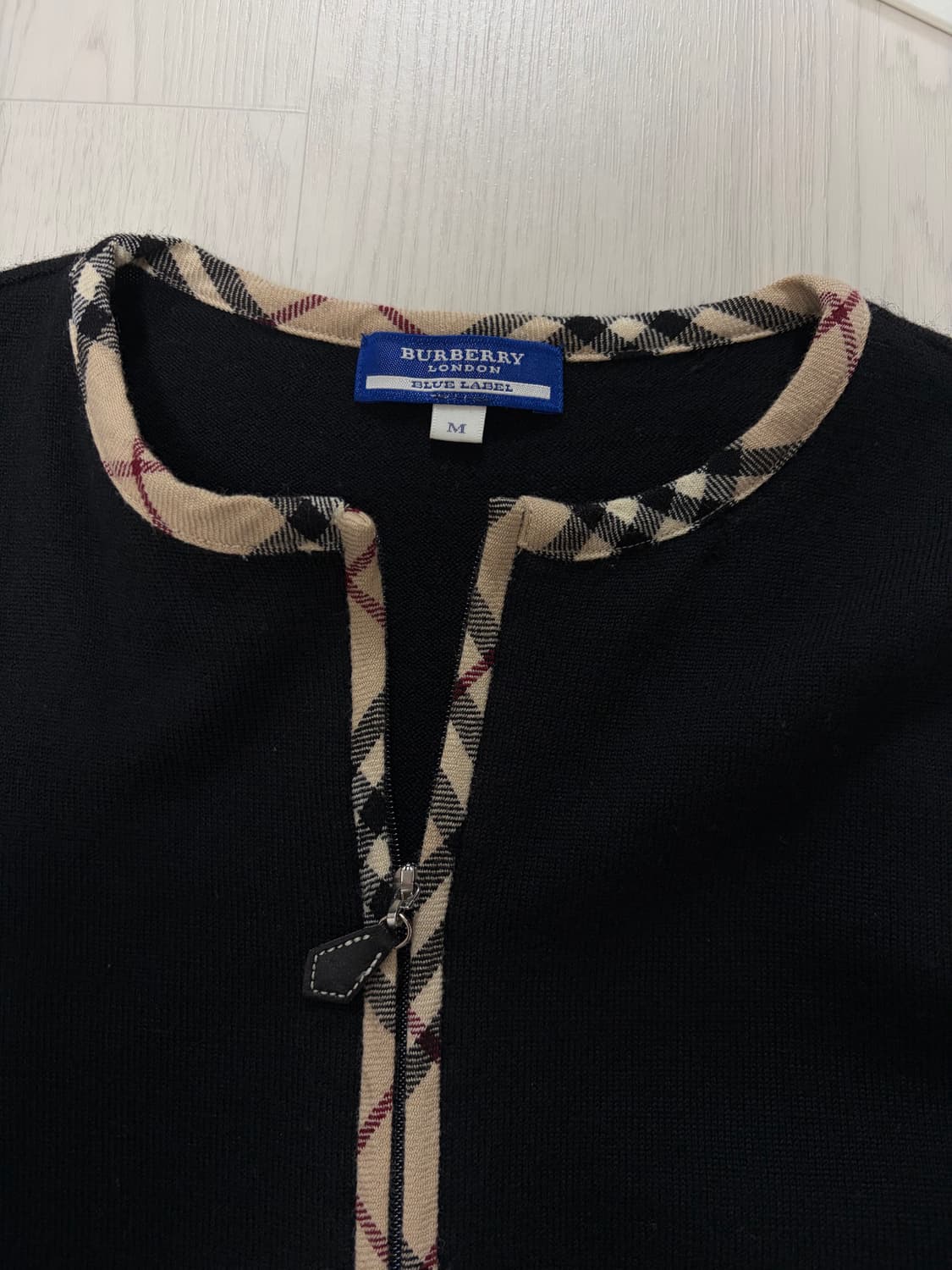 버버리 노바블랙 집업가디건 상품이미지2