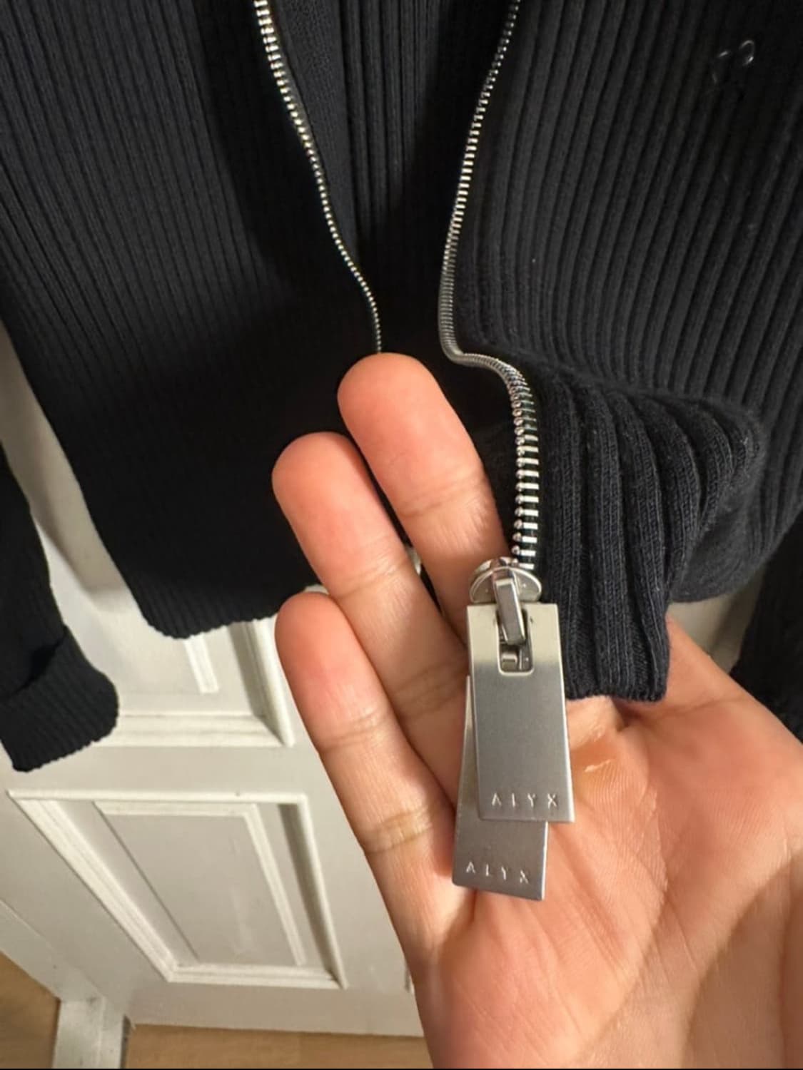 알릭스 립 드라이버 니트 집업 XL 상품이미지4