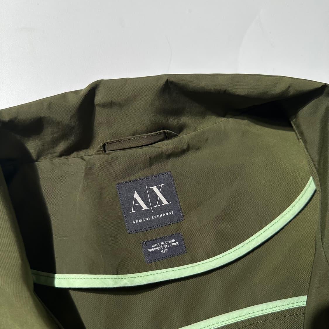 아르마니 익스체인지 투톤 드로스트링 웨이스트 쉬머 반팔 셔츠 자켓 상품이미지5