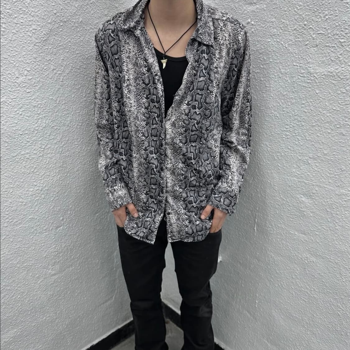 V-kei Python pattern shirts 상품이미지3