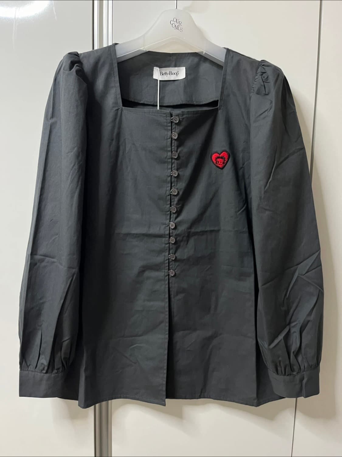 Betty boop 스퀘어넥 퍼프 블라우스  상품이미지6