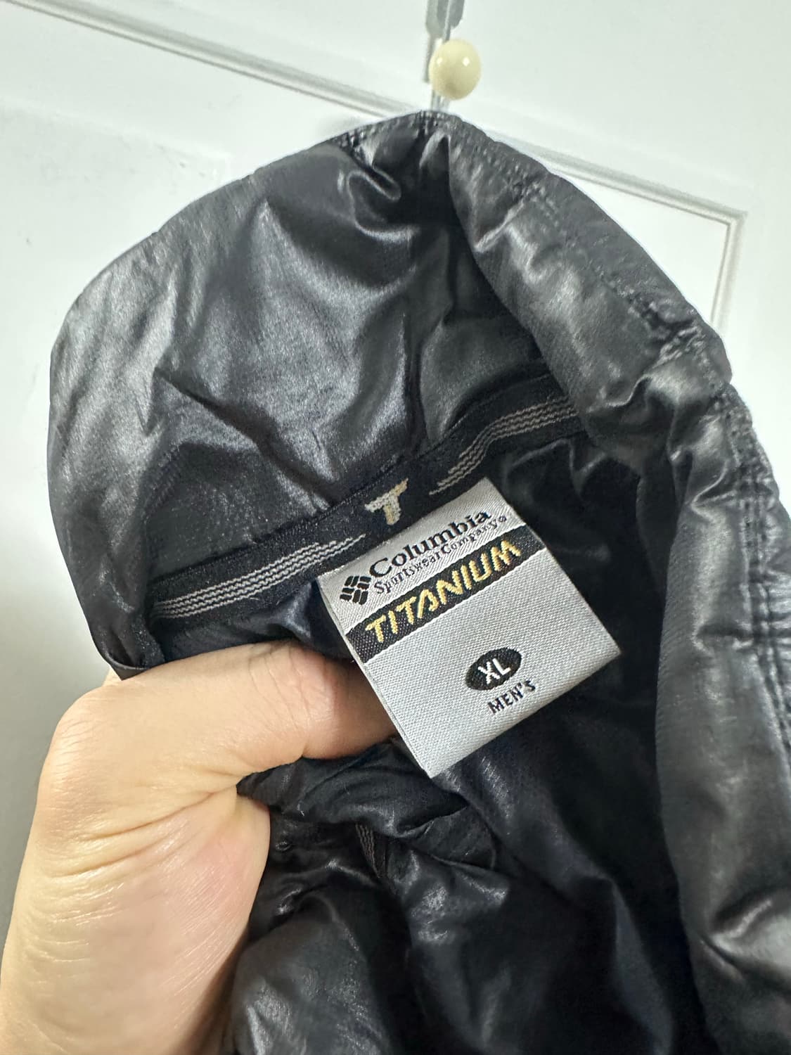 컬럼비아 티타늄 경량패딩 상품이미지3