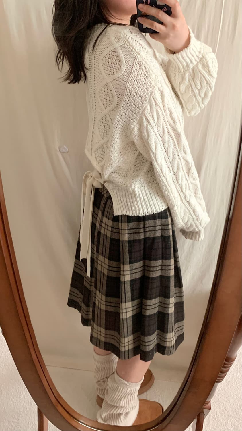 뒷리본 브이넥 모리 니트 상품이미지5