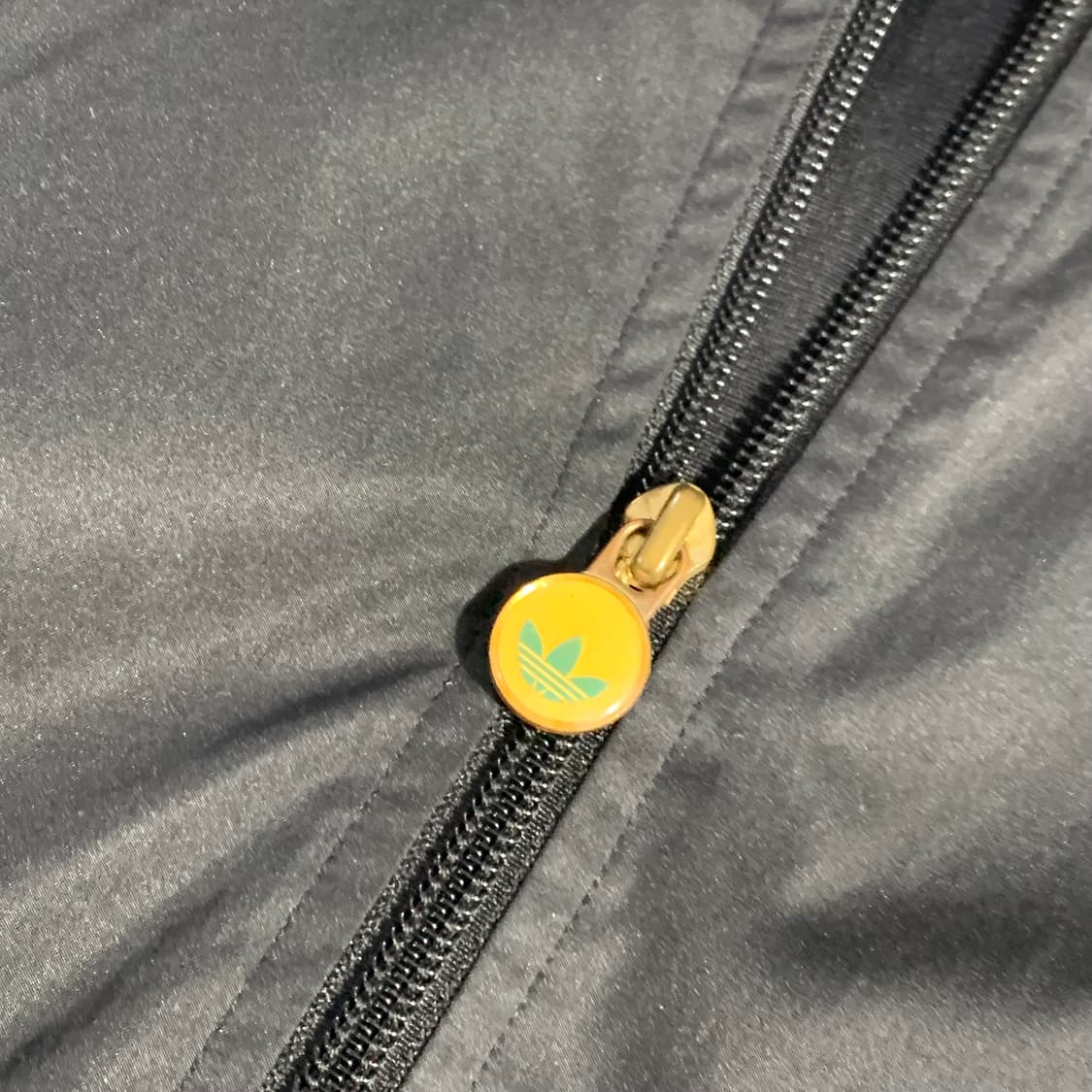 아디다스 올드스쿨 검골 슈퍼스타 나일론 트랙탑   상품이미지3