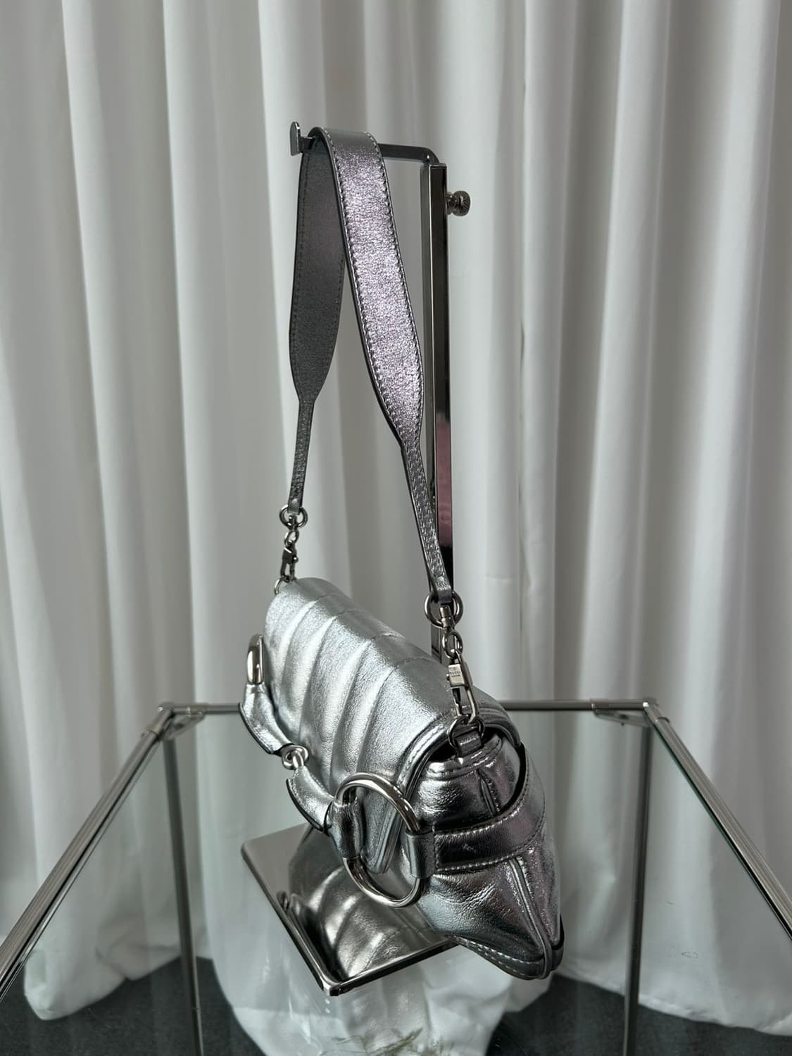 구찌 홀스빗 체인 메탈릭 실버 체인 숄더백 상품이미지8