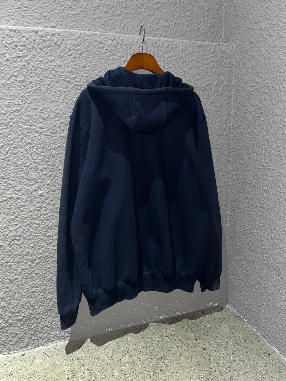 칼하트 네이비 후드집업 상품이미지2