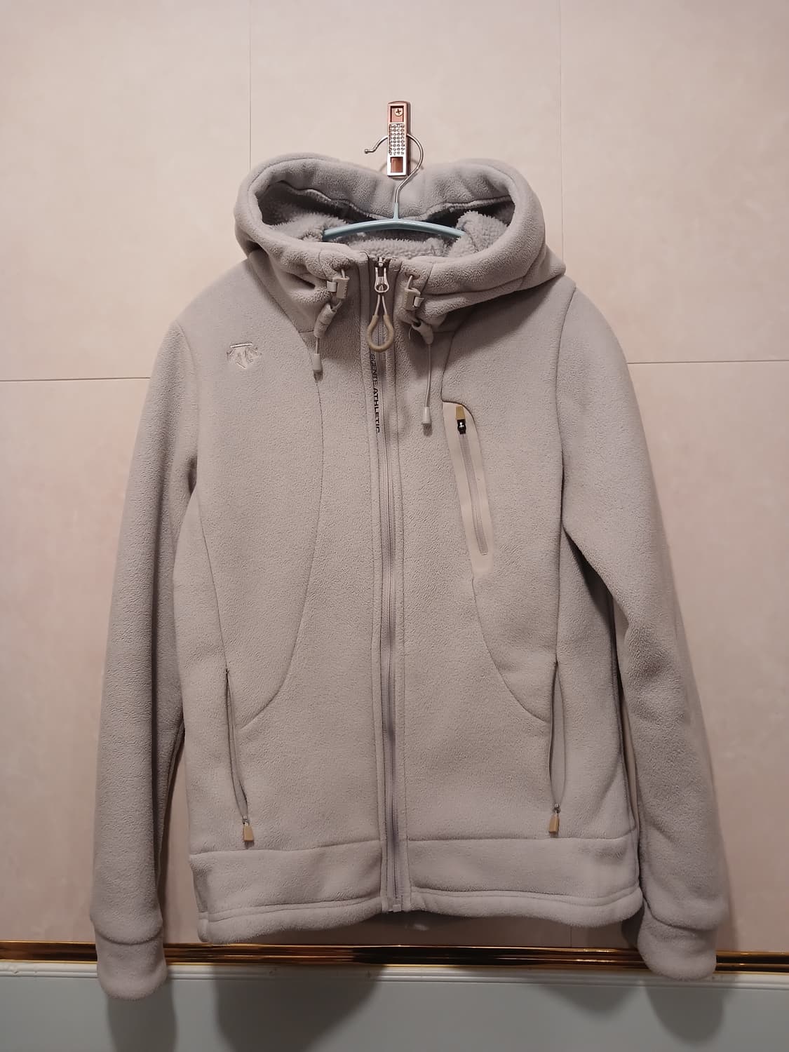 데상트 정품 여성 플리스 후드집업 90 사이즈 상품이미지1