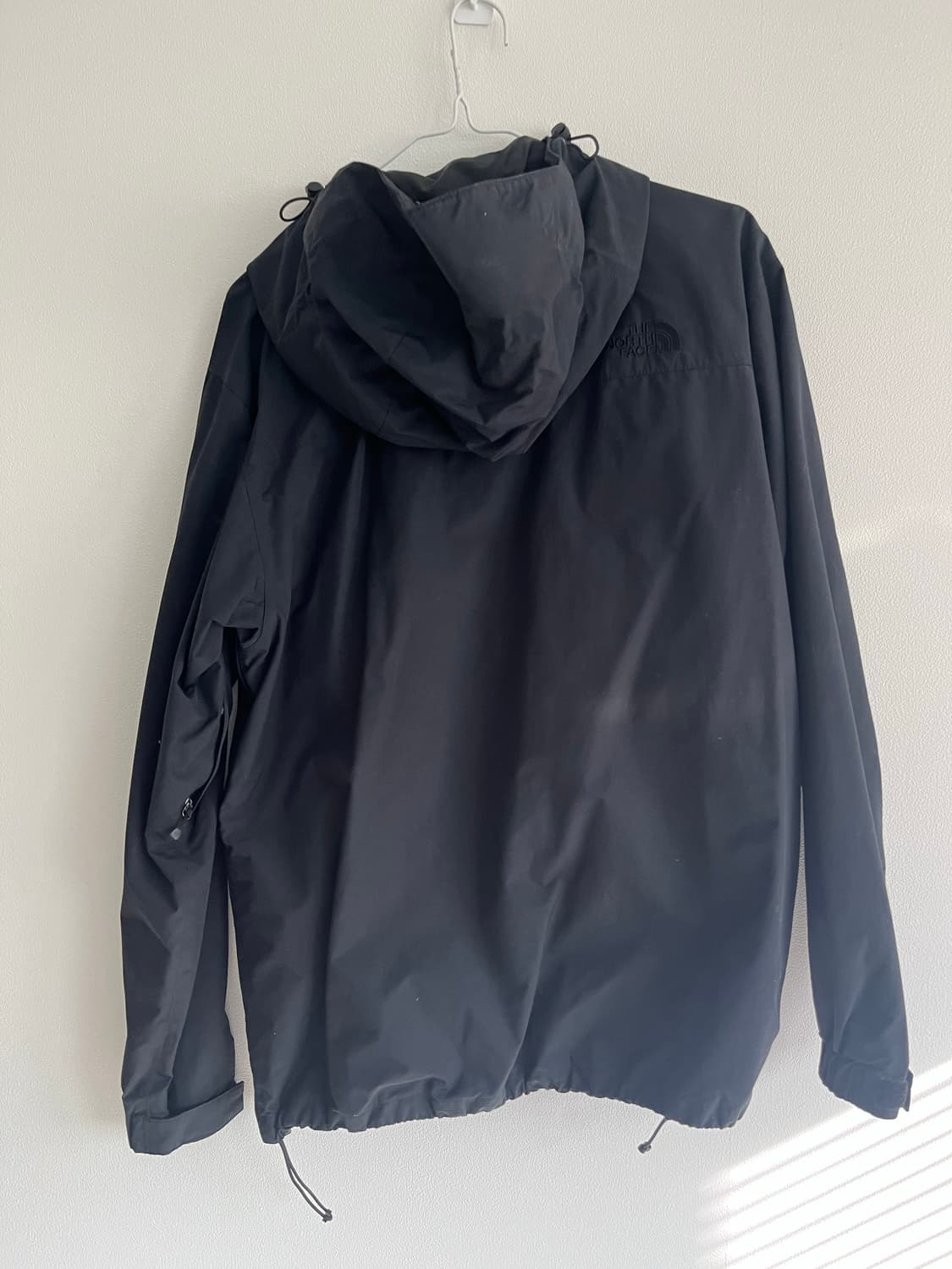 노스페이스 윈드브레이커 상품이미지6