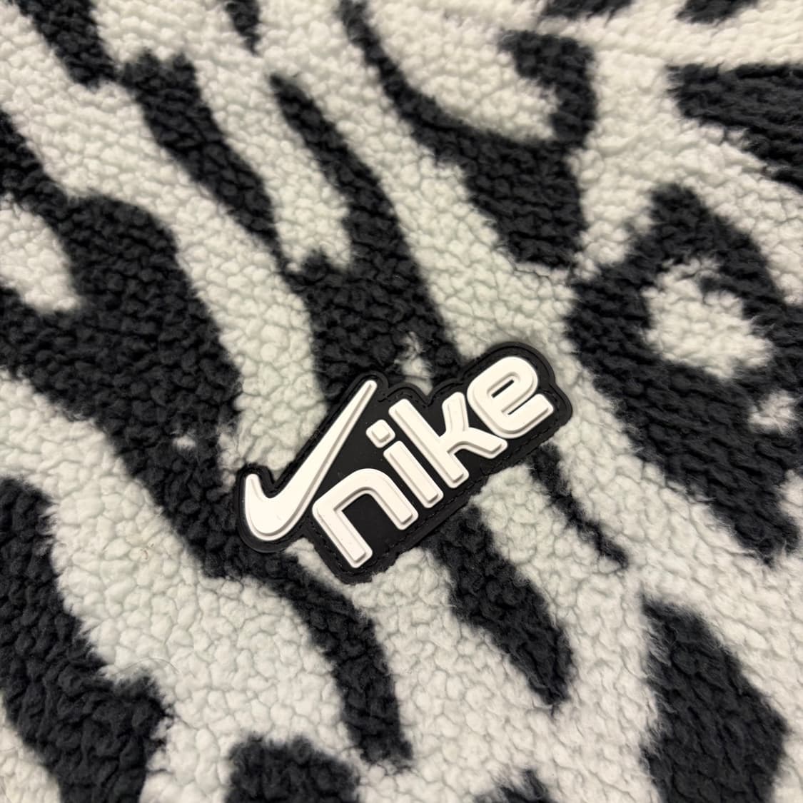 [XL] 나이키 우먼 레오파드 플리스 집업 자켓 D215 상품이미지4