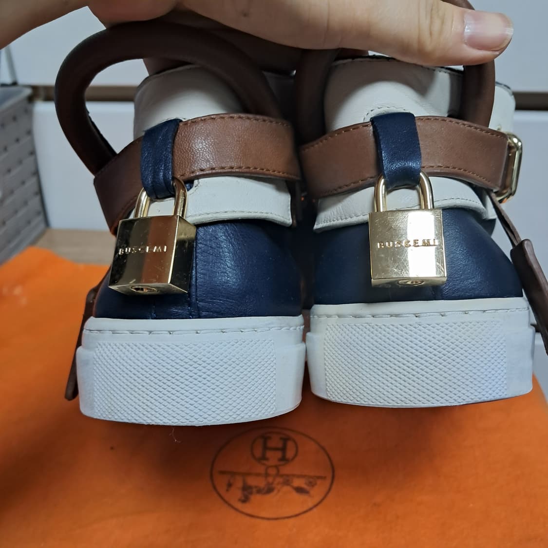부세미 BUSCEMI 하이탑 스니커즈 42 상품이미지9