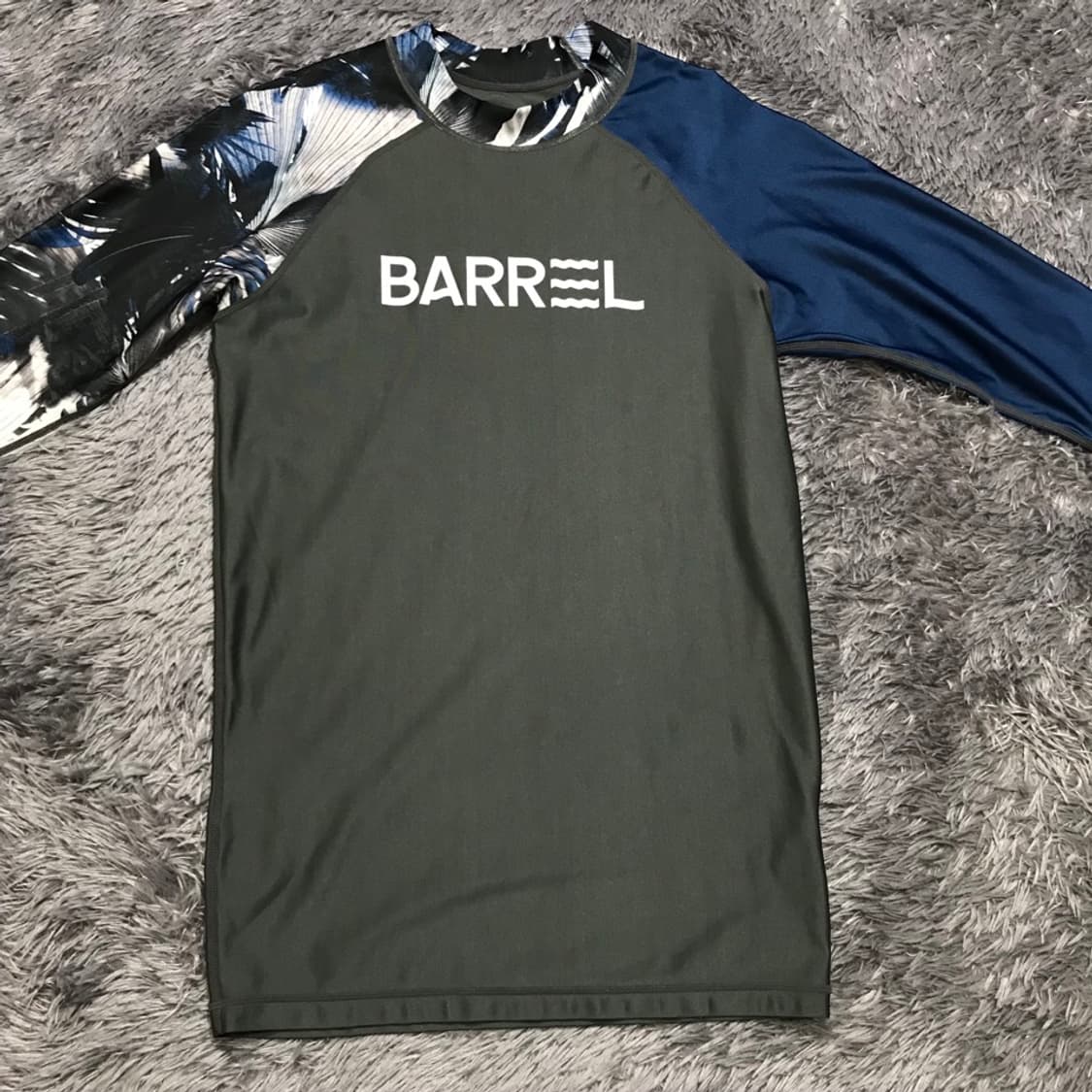 [[M] 배럴(BARREL) UPF 50+ 긴팔 래쉬가드@709 상품이미지1