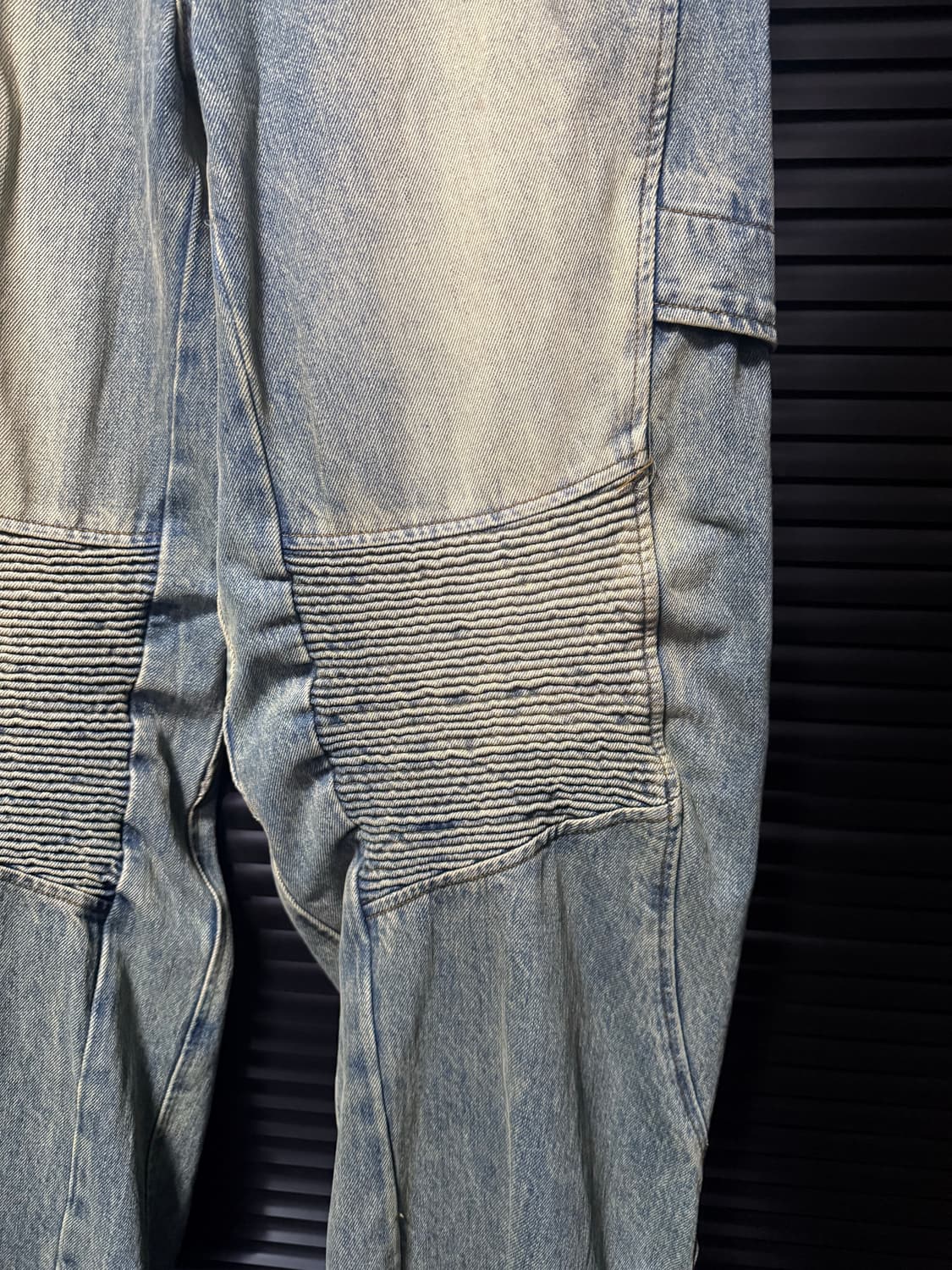 인템포무드 샌드 워싱 데님 바이커 워크 팬츠 커브드 와이드 절개 벌룬 L 상품이미지4