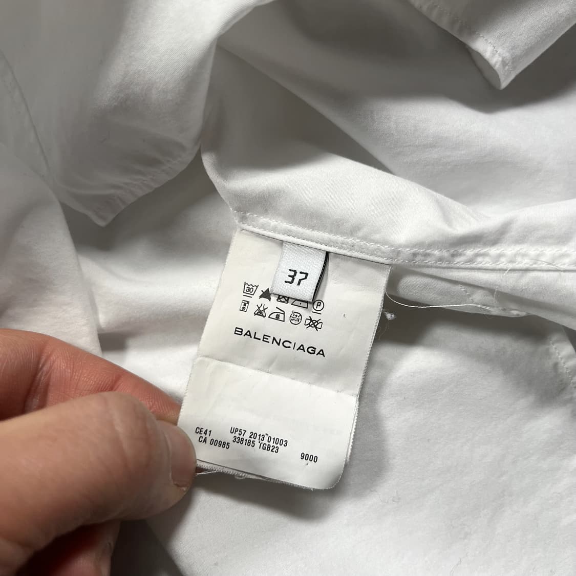 발렌시아가 카라 디테일 화이트 셔츠 상품이미지4