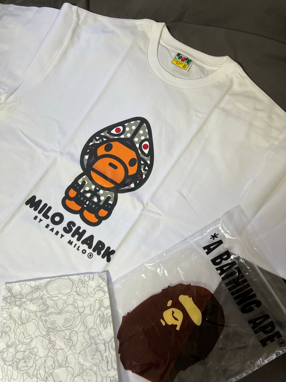 (XL) 베이프 베이비 마일로 샤크 화이트 블랙 새상품 상품이미지1