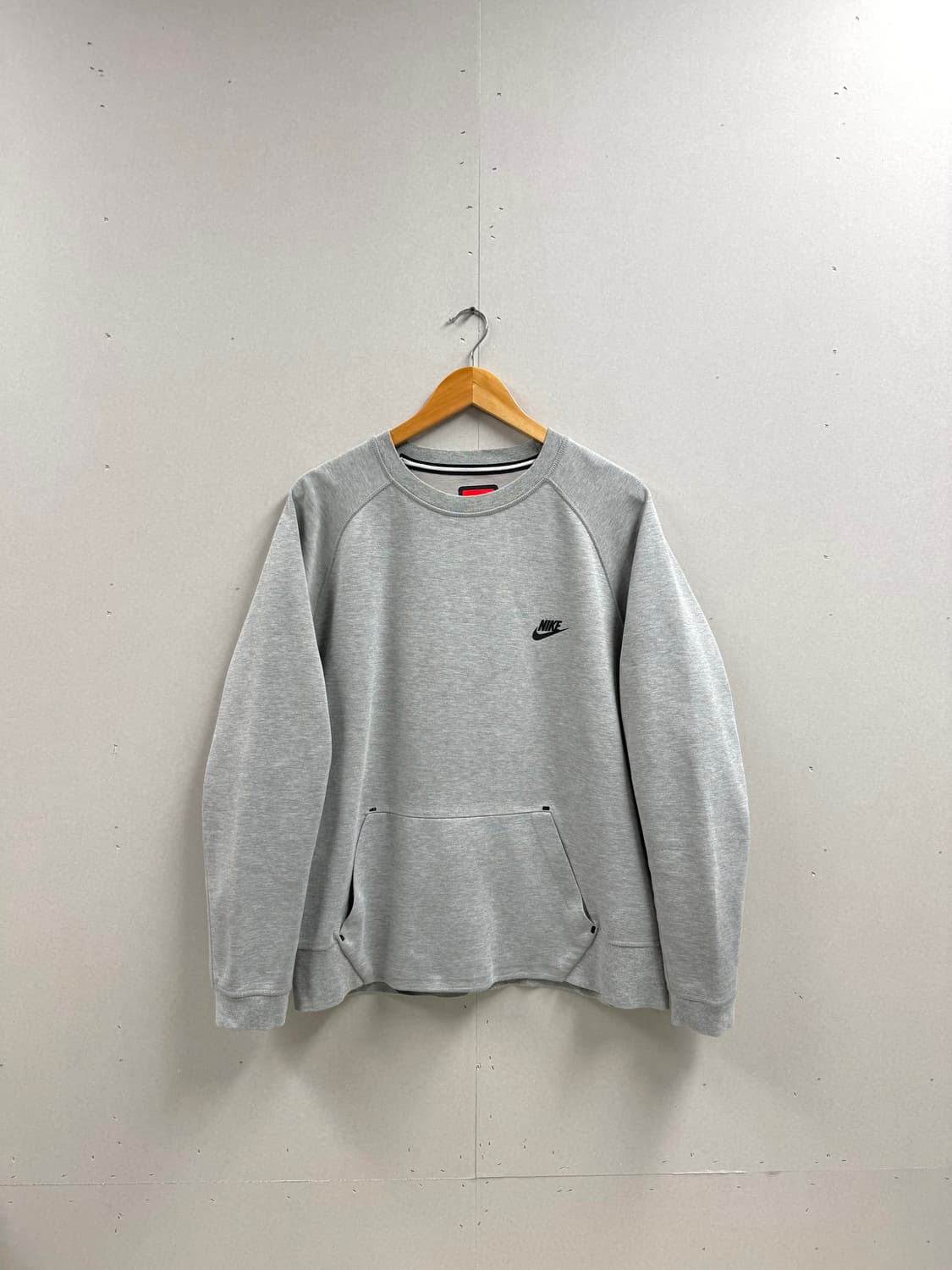 남성 XXL 110 / 나이키 테크팩 맨투맨 그레이 상품이미지1