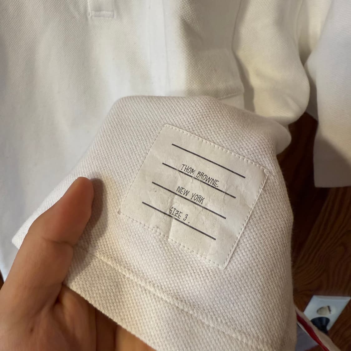 톰브라운 오버핏 화이트 pk 셔츠(카라티) 판매 합니다. 상품이미지8