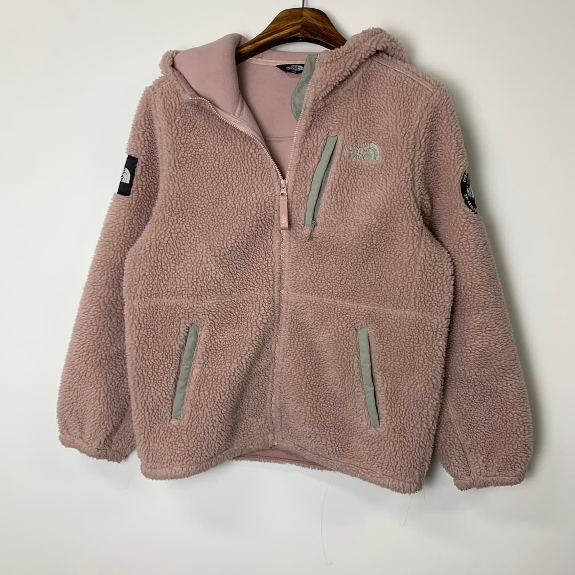 노스페이스 신형 핑크 쉐르파 자켓 상품이미지2
