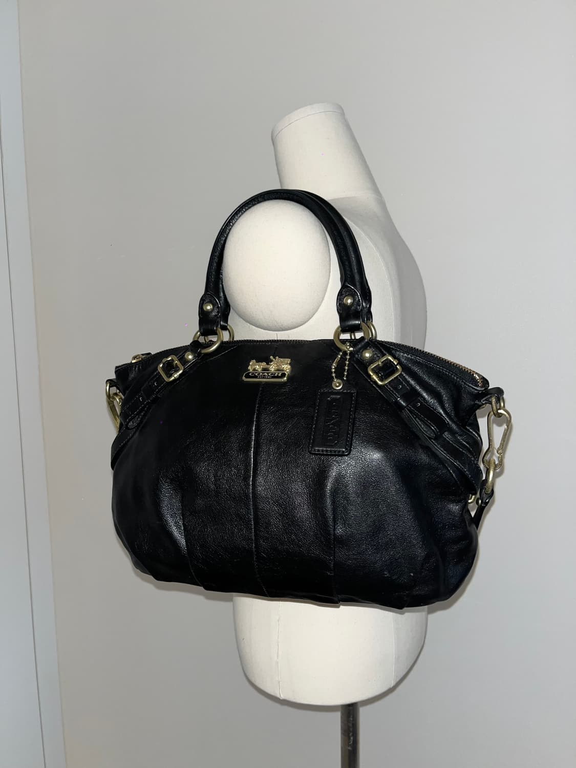 📦Basic Coach All Black shoulder bag 상품이미지2