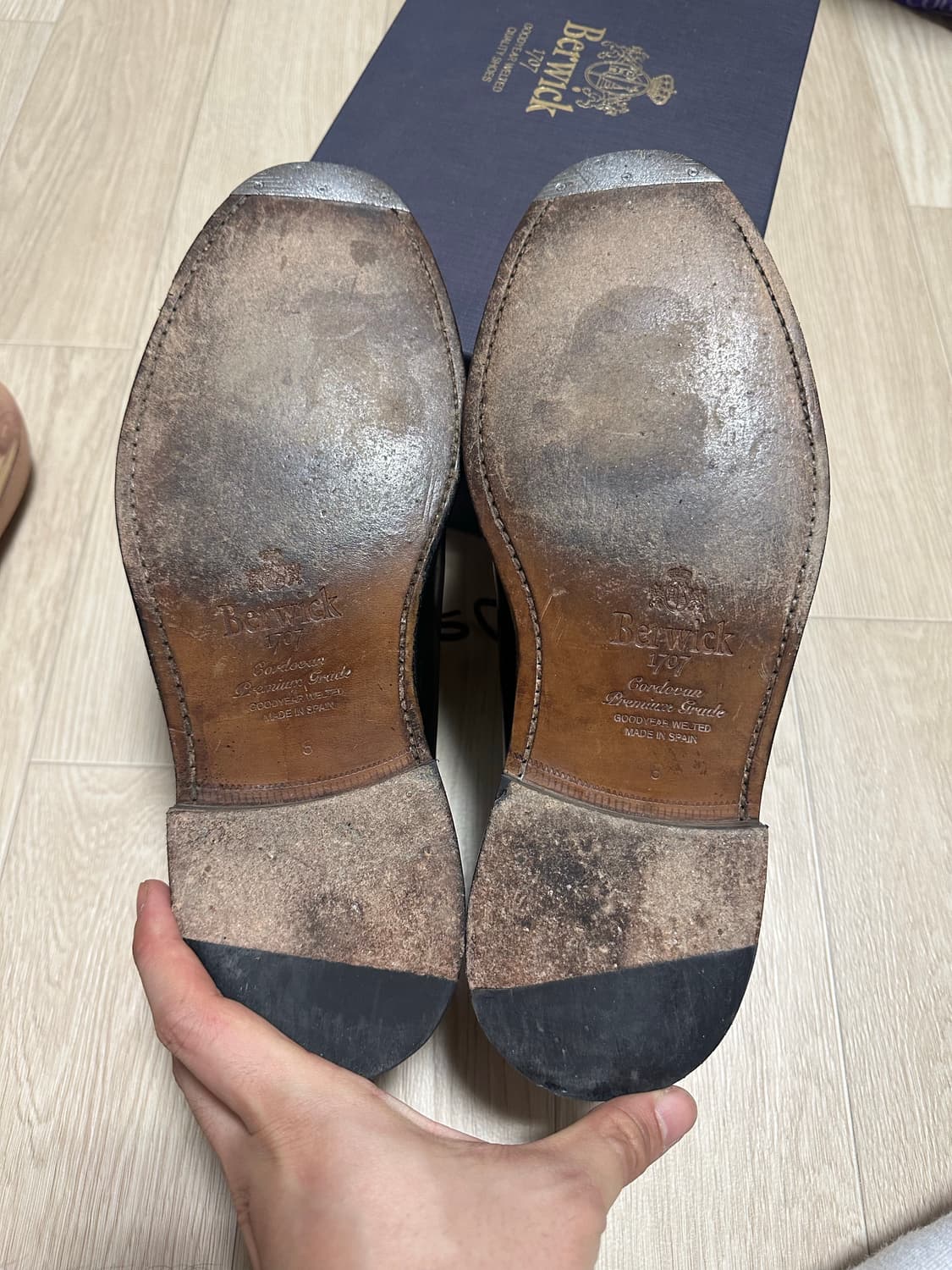 버윅 5341 코도반 더비슈즈 uk8 사이즈 판매합니다 상품이미지3