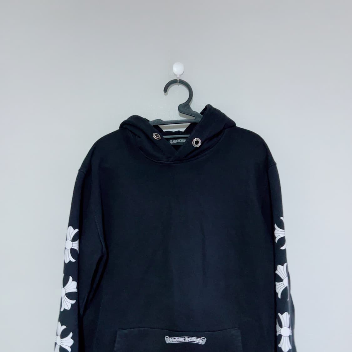 크롬하츠 십자가 프린팅 공용 후드티 상품이미지2