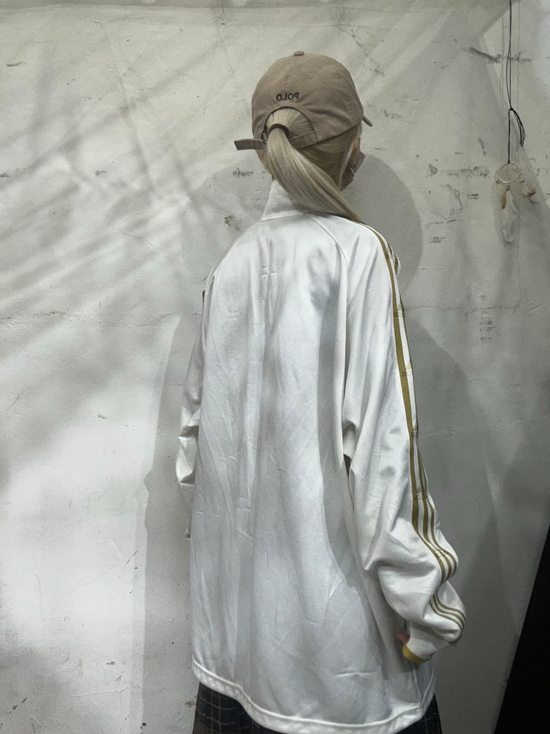 아디다스 화이트 골드 삼선 오버핏 트랙탑 져지 L 상품이미지3