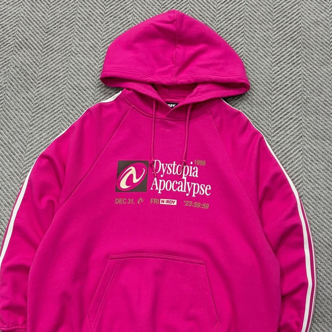 널디 디스토피아 그래픽 후드티 v2797 상품이미지3