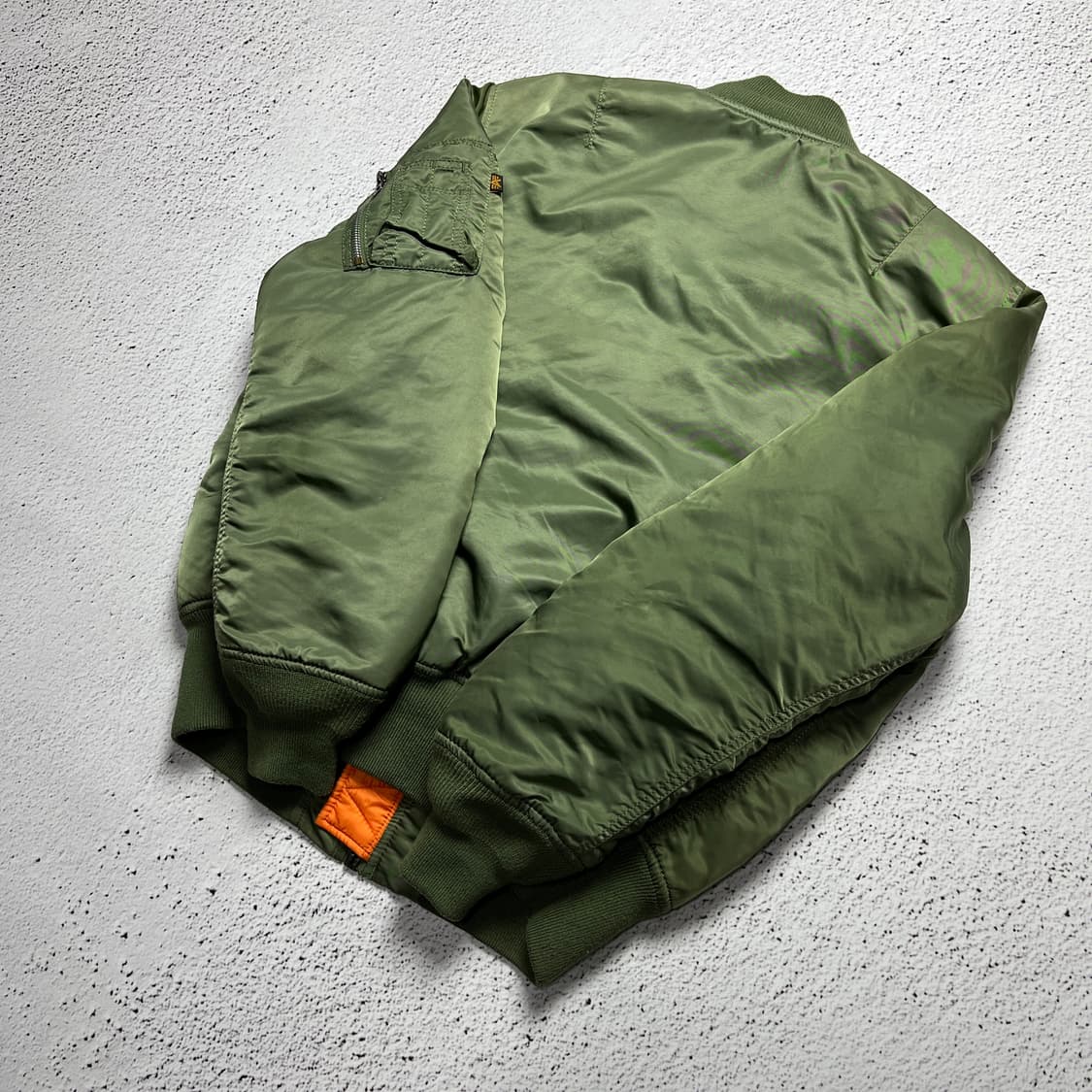 Alpha Industries MA-1 Flight Jacket 상품이미지6