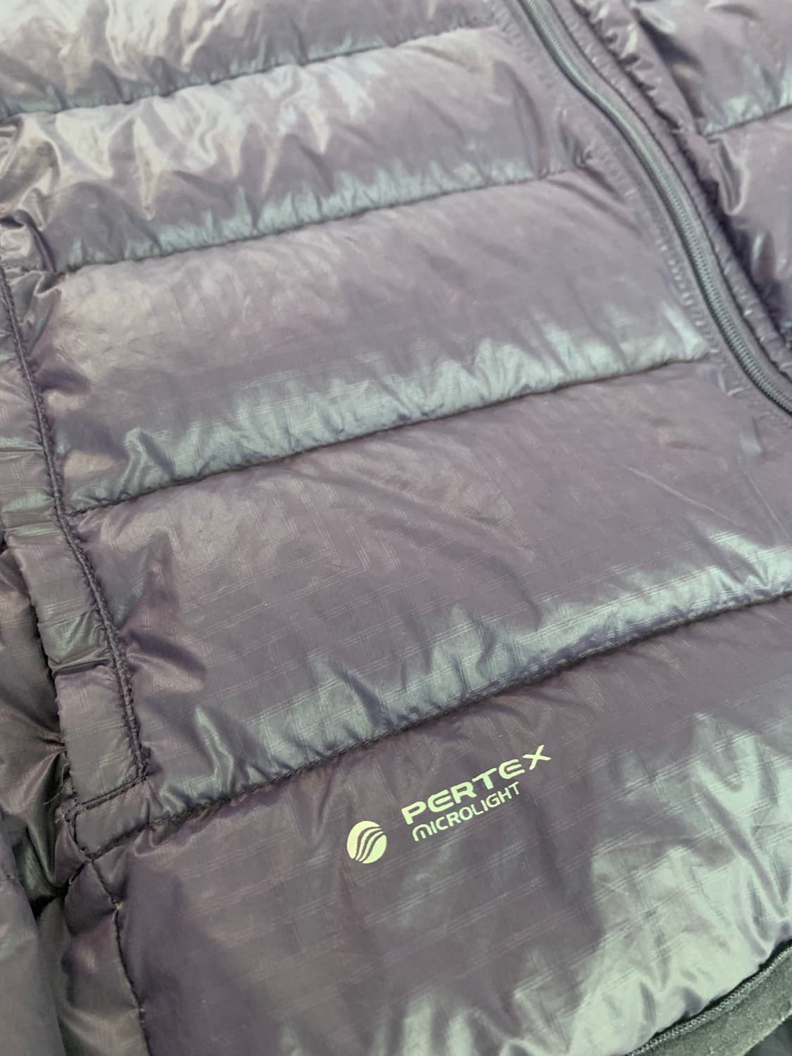 파타고니아 퍼플 경량 다운 패딩 m 상품이미지3