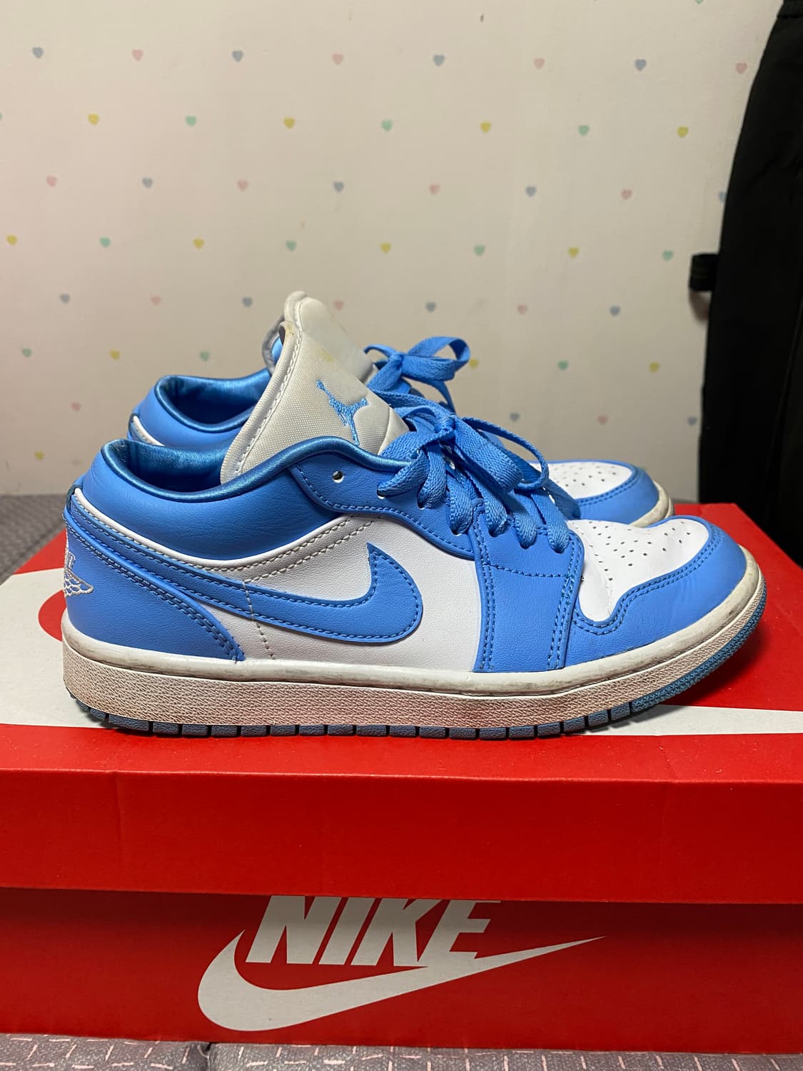 나이키 조던1 로우 UNC 유니버시티 블루 240 상품이미지1