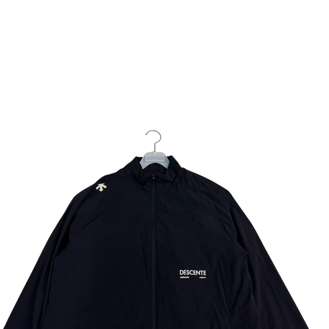 데상트 윈드블럭 웜업 자켓 상품이미지2