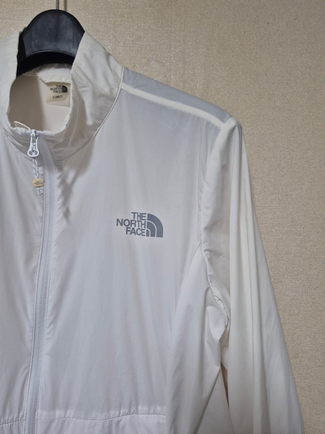 노스페이스 경량 바람막이 상품이미지4