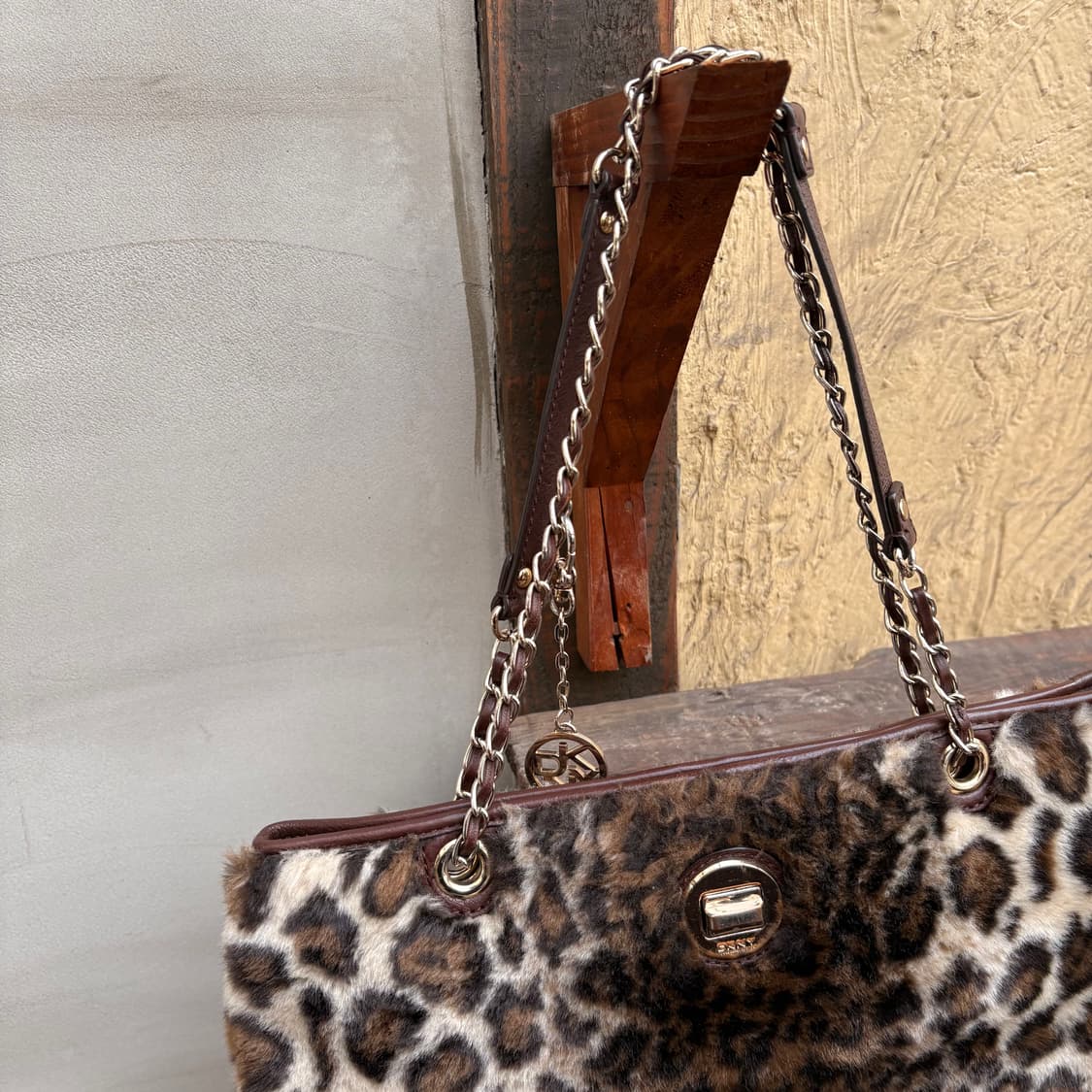 DKNY 디캔앤와이 레오파드 백 상품이미지4