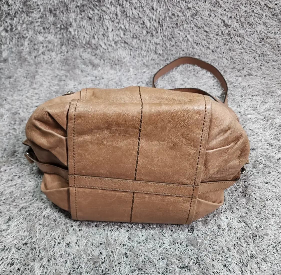 토즈 레더 숄더백 상품이미지3