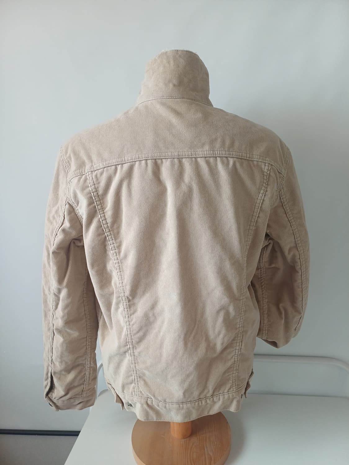 [L] 리바이스 프리미엄 코듀로이 쉐르파 트러커 (샌드 베이지) 상품이미지3