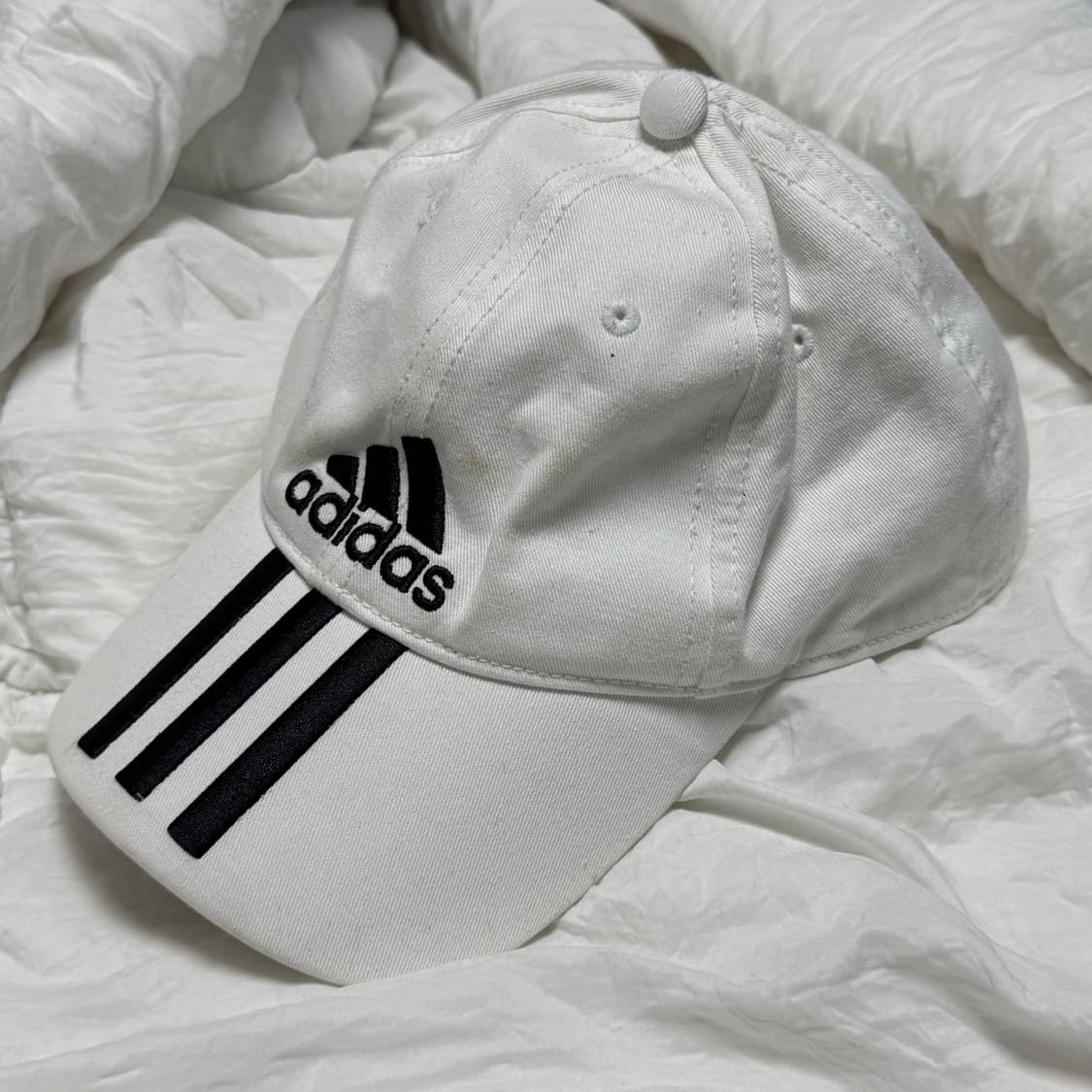 아디다스 화이트 볼캡 모자 상품이미지1