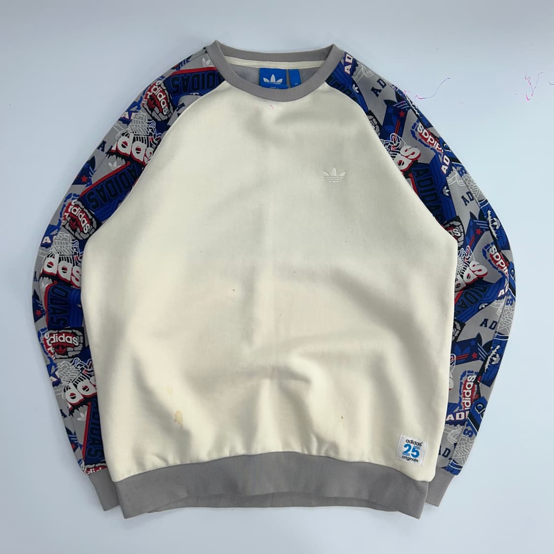 Adidas 아디다스 니고 콜라보 블루그레이 패턴 나그랑 맨투맨 상품이미지3