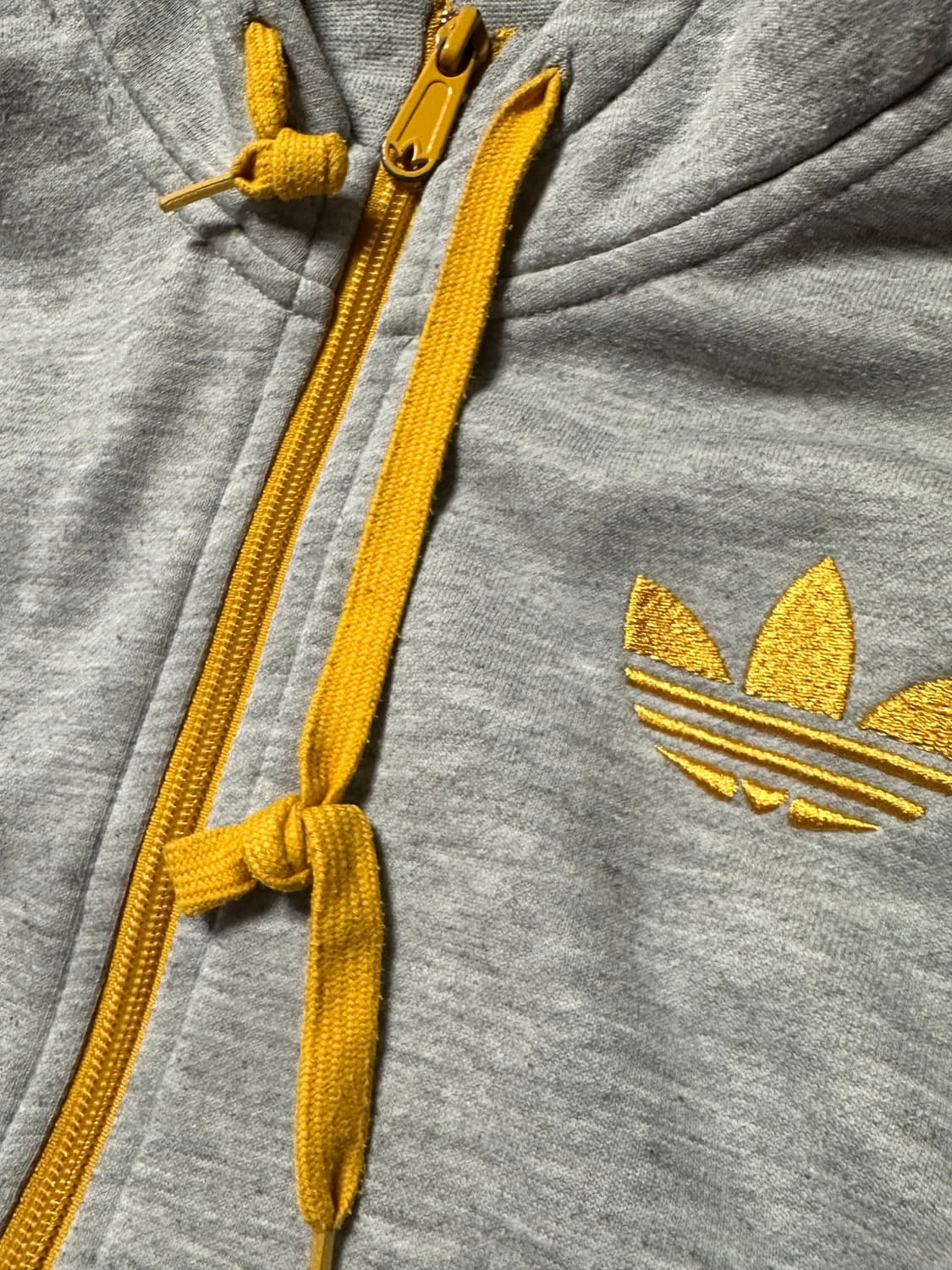 아디다스 yellow&grey 후드집업 상품이미지3