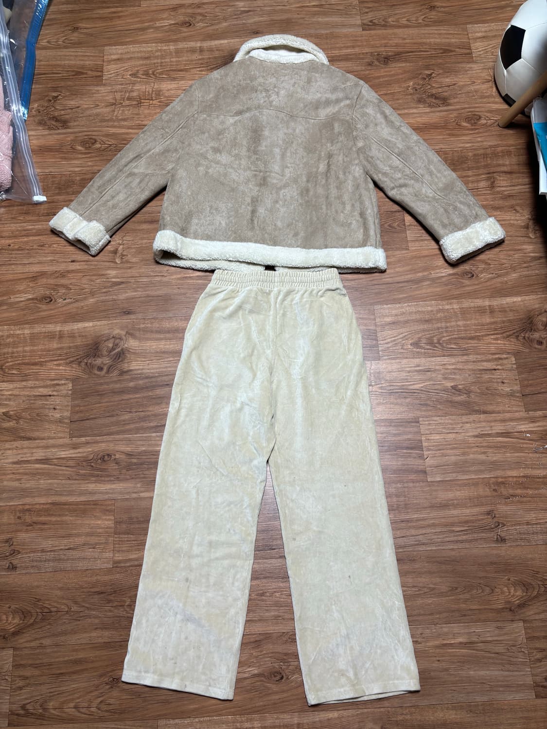 스파오 퍼 상하의 세트 상품이미지2