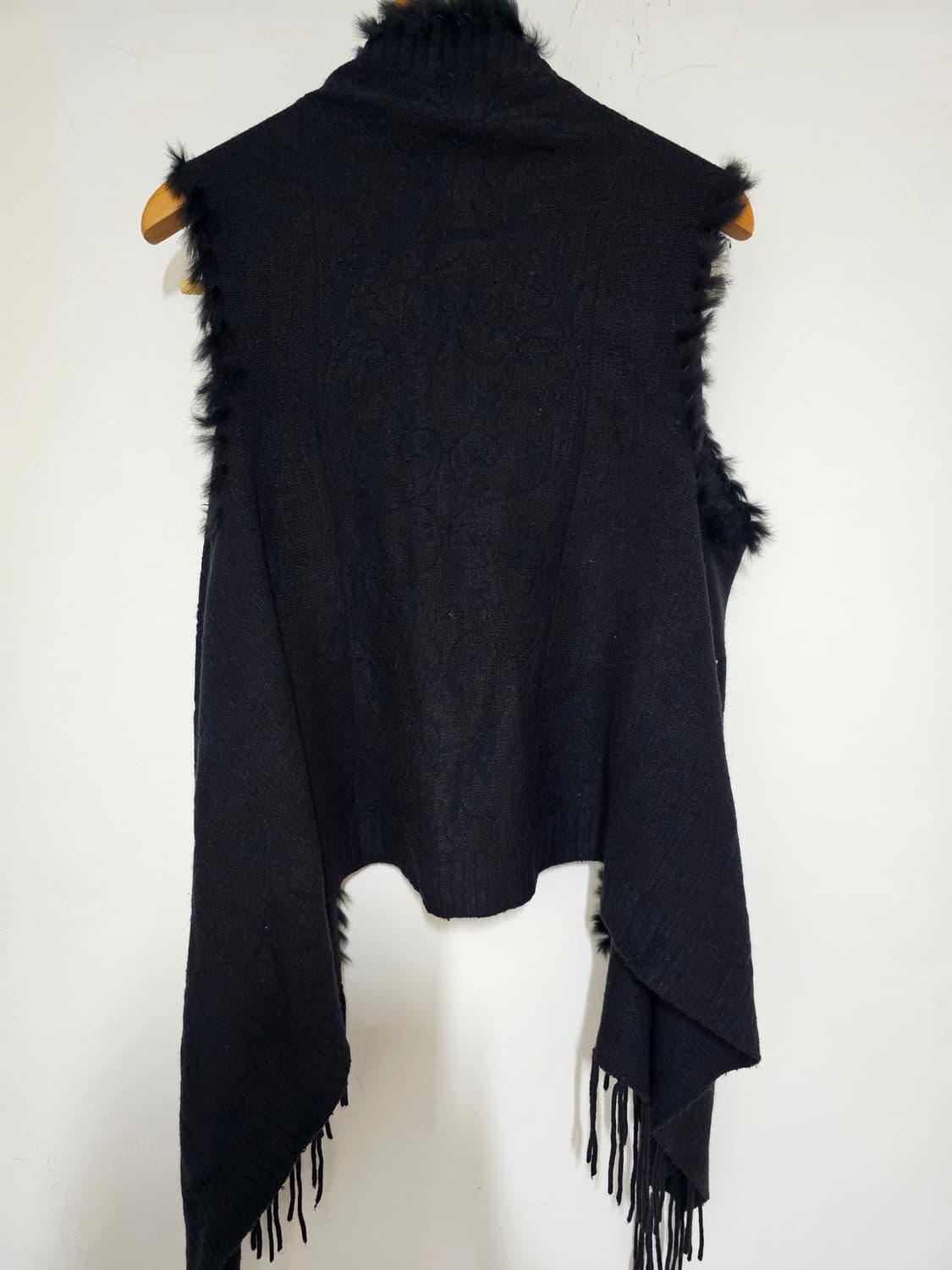 르니앤맥코이  천연토끼털 트리밍 베스트 free. 상태좋음  상품이미지3