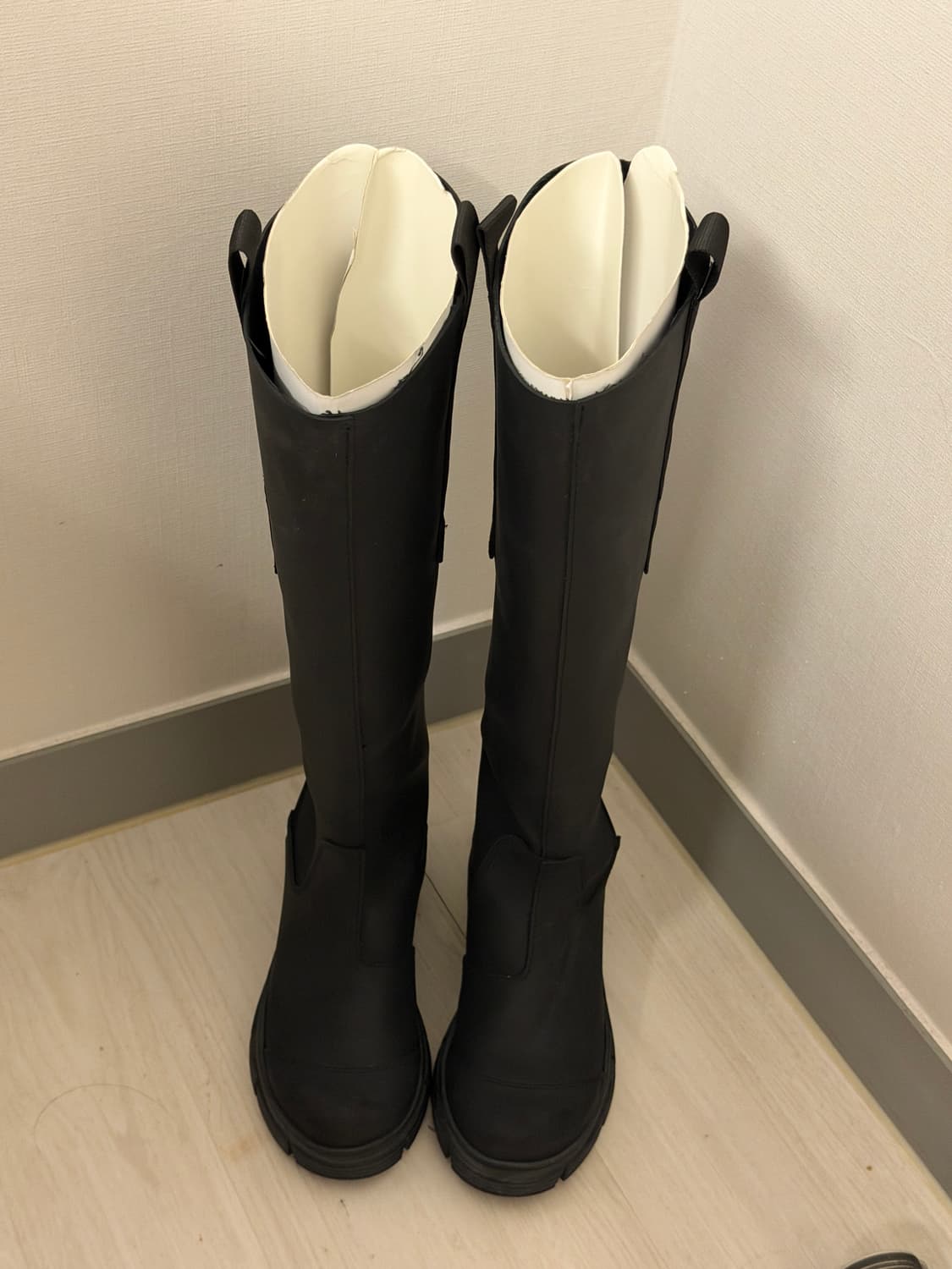 GANNI Rubber boots (220-225) 상품이미지1